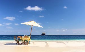 Banco de arena Maafushi Maldivas