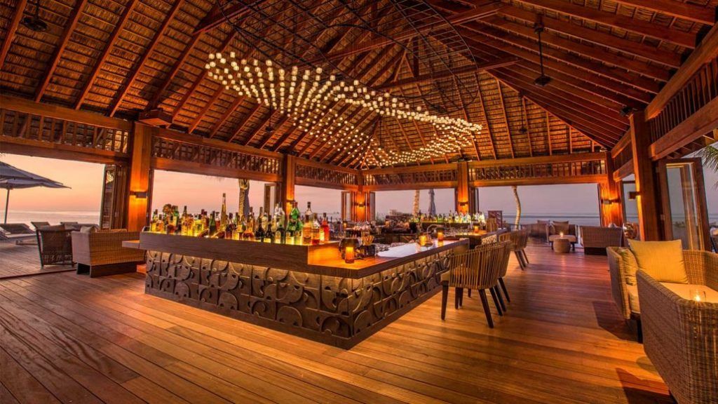 Hurawalhi Coco Bar