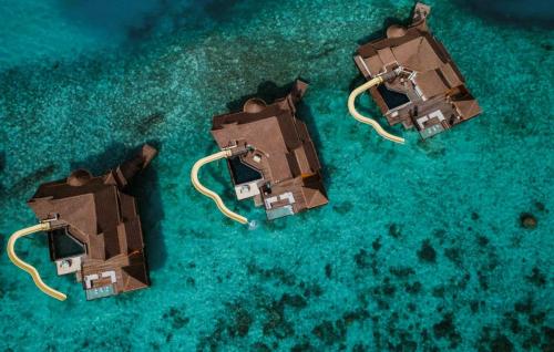 Cabañas sobre el agua en Maldivas